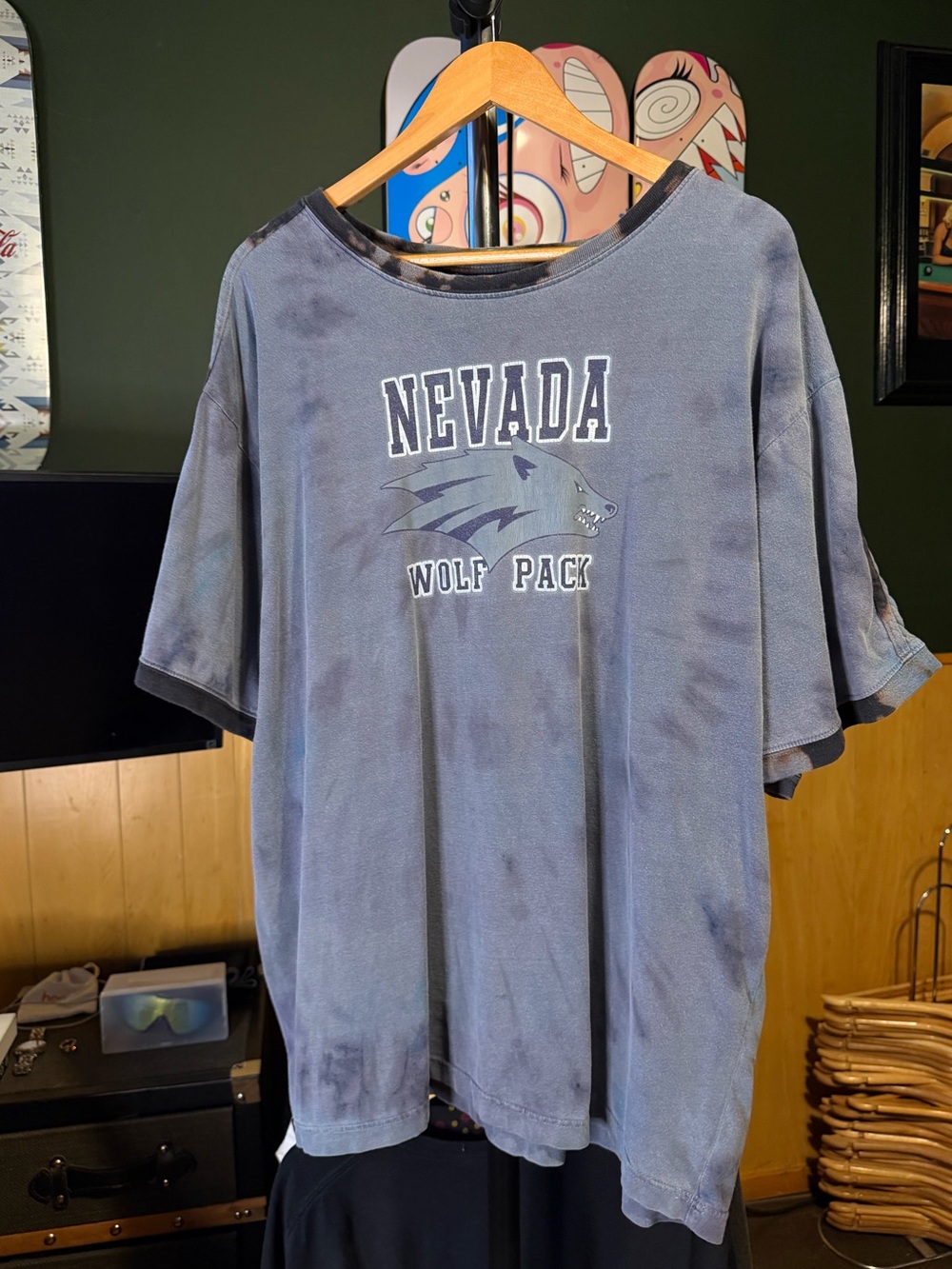 Vintage Nevada Wolf Pack Mascot Bleach Spiral Tiedye Men's T-Shirt